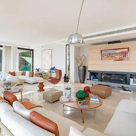 At Barbara's * Saint-Jean-Cap-Ferrat